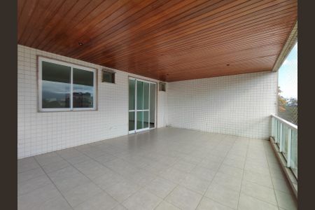 Apartamento à venda com 100m², 3 quartos e 3 vagasVaranda