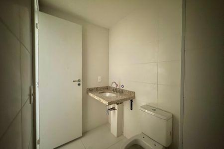 Studio à venda com 40m², 1 quarto e sem vaga Studio à venda com 40m², 1 quarto e sem vagaBanheiro