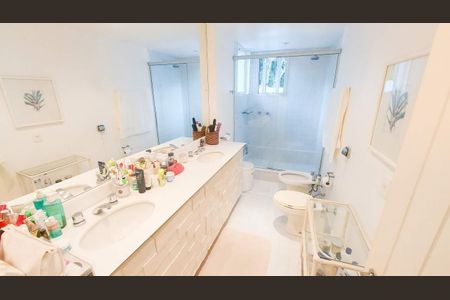 Casa à venda com 650m², 4 quartos e 2 vagas