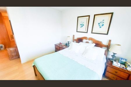 Casa à venda com 650m², 4 quartos e 2 vagas