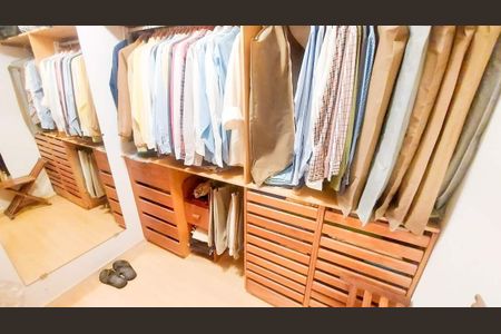 Casa à venda com 650m², 4 quartos e 2 vagas