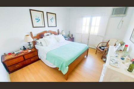 Casa à venda com 650m², 4 quartos e 2 vagas