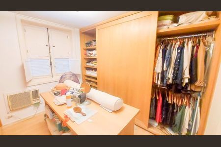 Casa à venda com 650m², 4 quartos e 2 vagas