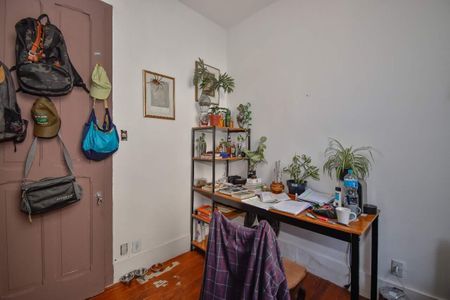 Casa à venda com 276m², 3 quartos e 2 vagas