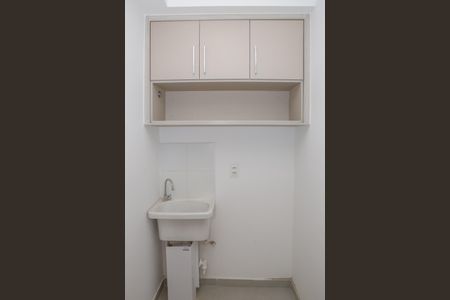 Apartamento para alugar com 32m², 2 quartos e sem vaga Apartamento para alugar com 32m², 2 quartos e sem vagaCozinha e Área de Serviço