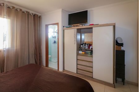 Apartamento à venda com 97m², 3 quartos e 2 vagas Apartamento à venda com 97m², 3 quartos e 2 vagasSuíte