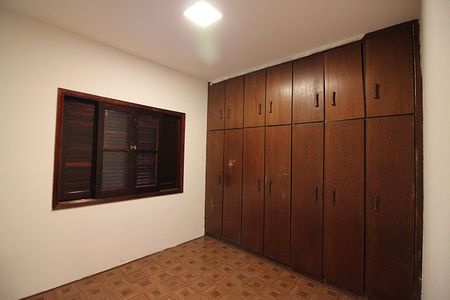 Casa à venda com 123m², 3 quartos e 2 vagasQuarto 2