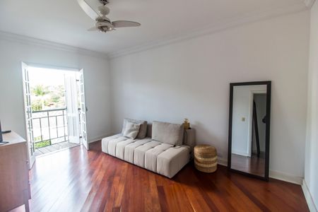 Casa de condomínio para alugar com 268m², 3 quartos e 3 vagasSala