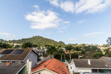 Casa de condomínio para alugar com 268m², 3 quartos e 3 vagasVista