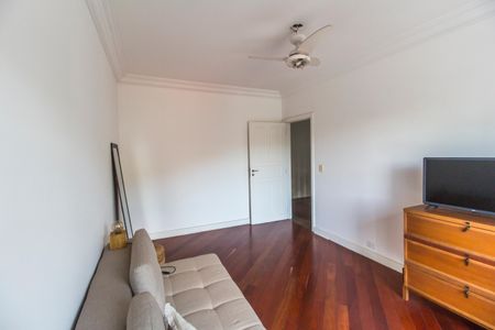 Casa de condomínio para alugar com 268m², 3 quartos e 3 vagasSala