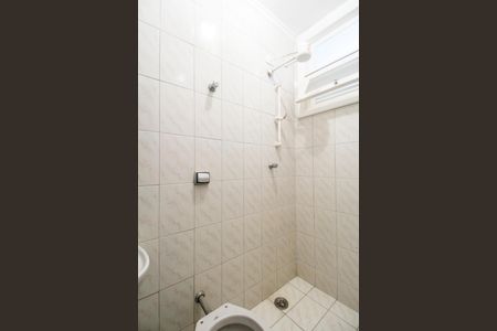 Casa de condomínio para alugar com 268m², 3 quartos e 3 vagasBanheiro de serviço