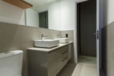 Apartamento à venda com 44m², 1 quarto e 1 vaga Apartamento à venda com 44m², 1 quarto e 1 vagaBanheiro da Suíte