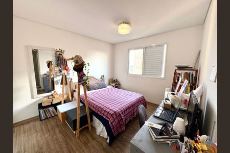 Apartamento à venda com 131m², 4 quartos e 3 vagas Apartamento à venda com 131m², 4 quartos e 3 vagasQuarto 4