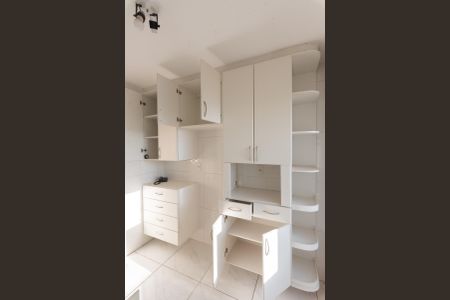 Apartamento à venda com 67m², 2 quartos e 2 vagas Apartamento à venda com 67m², 2 quartos e 2 vagasCozinha