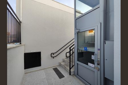 Apartamento à venda com 57m², 2 quartos e 1 vaga Apartamento à venda com 57m², 2 quartos e 1 vagaÁrea comum - Piscina