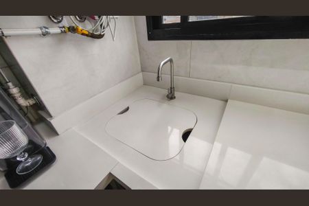 Apartamento à venda com 57m², 2 quartos e 1 vaga Apartamento à venda com 57m², 2 quartos e 1 vagaCozinha e Área de Serviço