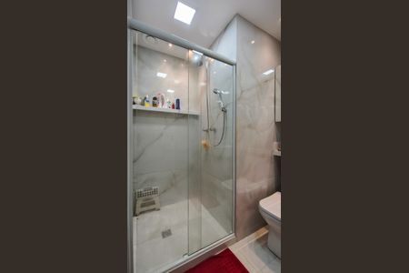 Apartamento à venda com 57m², 2 quartos e 1 vaga Apartamento à venda com 57m², 2 quartos e 1 vagaBanheiro da Suíte