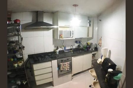 Casa à venda com 120m², 5 quartos e 1 vaga
