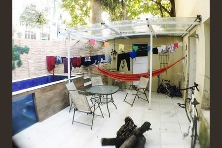 Casa à venda com 120m², 5 quartos e 1 vaga