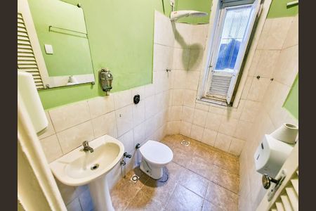 Casa à venda com 211m², 5 quartos e sem vaga
