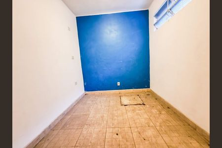 Casa à venda com 211m², 5 quartos e sem vaga
