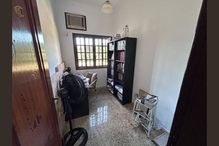 Casa à venda com 150m², 4 quartos e 3 vagas