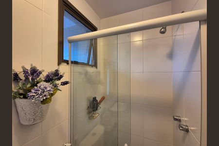 Apartamento à venda com 357m², 5 quartos e 3 vagasBanheiro social