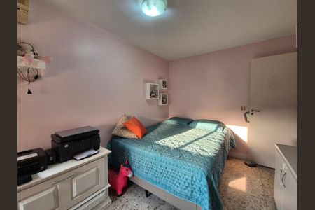 Apartamento à venda com 357m², 5 quartos e 3 vagasQuarto 