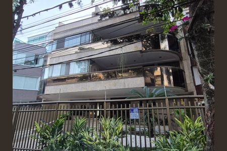 Apartamento à venda com 357m², 5 quartos e 3 vagasFachada