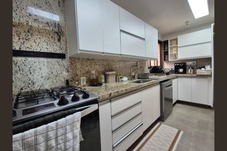 Apartamento à venda com 357m², 5 quartos e 3 vagasCozinha