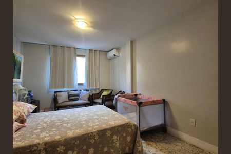 Apartamento à venda com 357m², 5 quartos e 3 vagasSuíte 1