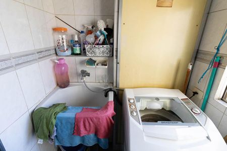 Apartamento à venda com 65m², 3 quartos e 1 vaga Apartamento à venda com 65m², 3 quartos e 1 vagaLavanderia