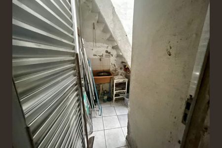 Casa à venda com 102m², 2 quartos e sem vaga