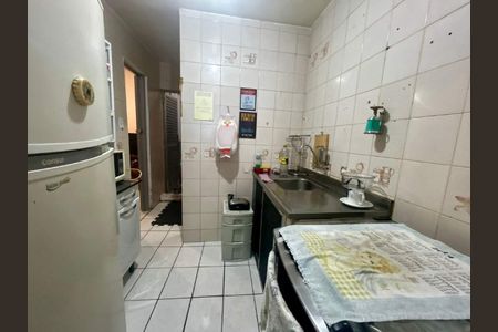 Casa à venda com 102m², 2 quartos e sem vaga