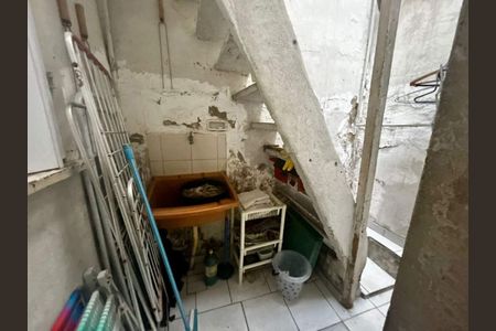 Casa à venda com 102m², 2 quartos e sem vaga