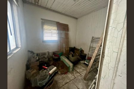 Casa à venda com 102m², 2 quartos e sem vaga