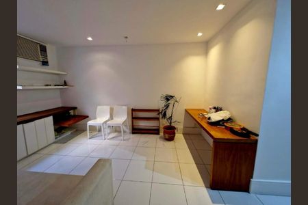 Apartamento à venda com 45m², 1 quarto e sem vaga