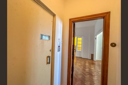 Apartamento à venda com 213m², 4 quartos e sem vagaÁrea comum