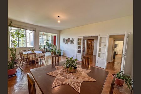 Apartamento à venda com 213m², 4 quartos e sem vagaSala