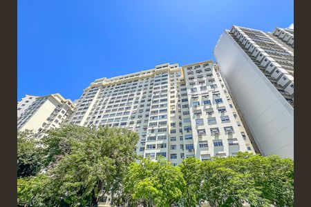 Apartamento à venda com 213m², 4 quartos e sem vagaFachada