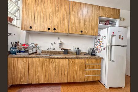 Apartamento à venda com 213m², 4 quartos e sem vagaCozinha