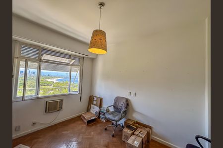 Apartamento à venda com 213m², 4 quartos e sem vagaQuarto 3