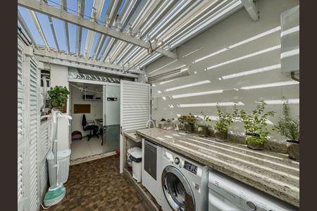 Casa de condomínio à venda com 99m², 2 quartos e 2 vagas