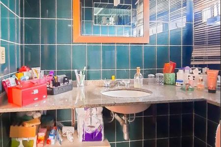 Casa à venda com 313m², 4 quartos e 6 vagas
