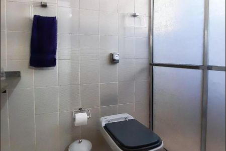 Casa à venda com 313m², 4 quartos e 6 vagas