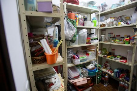 Casa à venda com 400m², 4 quartos e 3 vagas Casa à venda com 400m², 4 quartos e 3 vagasDespensa