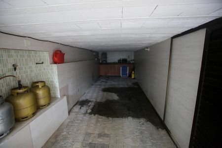 Casa à venda com 400m², 4 quartos e 3 vagas Casa à venda com 400m², 4 quartos e 3 vagasGaragem