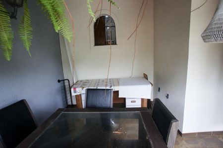 Casa à venda com 400m², 4 quartos e 3 vagas Casa à venda com 400m², 4 quartos e 3 vagasVaranda da Suíte 2