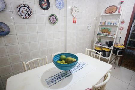 Casa à venda com 400m², 4 quartos e 3 vagas Casa à venda com 400m², 4 quartos e 3 vagasCopa