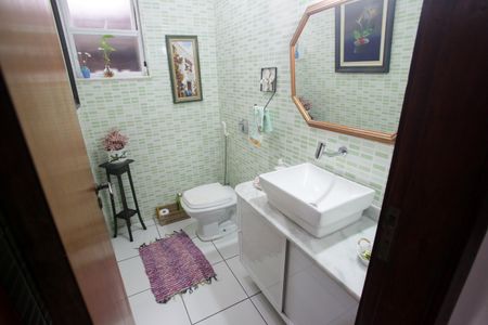 Casa à venda com 400m², 4 quartos e 3 vagas Casa à venda com 400m², 4 quartos e 3 vagasLavabo